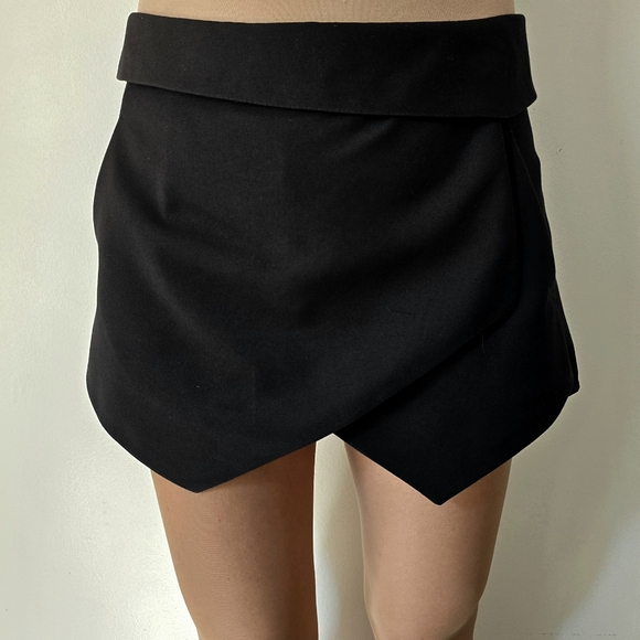 Zara Black double Asymmetrical Mini Skort - Picture 6 of 9